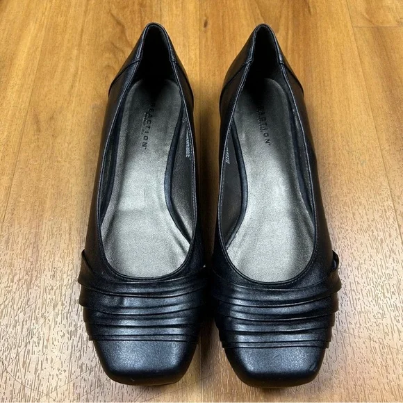 Reaction Kenneth Cole Women’s Elegant Black Loafers Size 7.5M - Picture 1 of 9